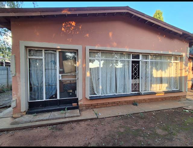 3 BEDROOM FREESTANDING FOR SALE IN RANDLESPARK